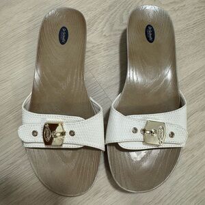 Brand New Size 6 Dr. Scholl's Classic Sandal in Gardenia Snake Print White